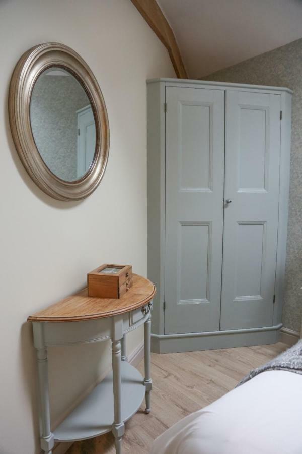 Barley - Cosy Stylish Apartment - Easy Access To Bath And Many Nearby Attractions 博克斯 外观 照片